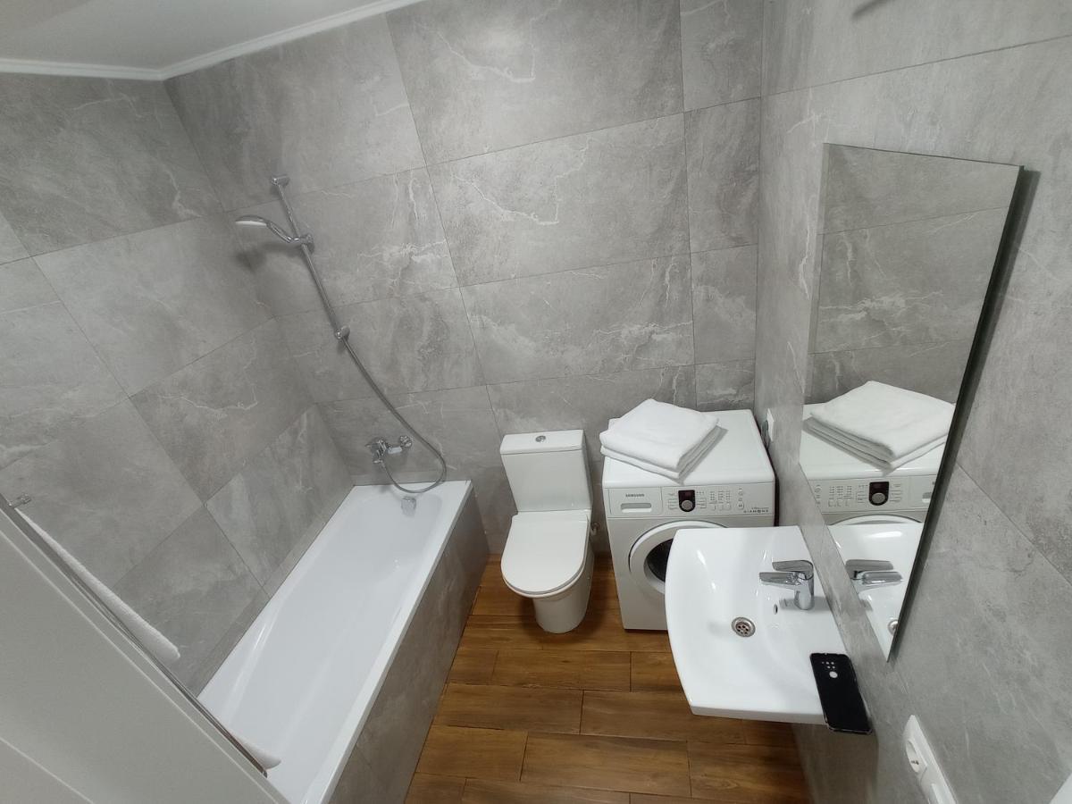 N.A.N. Apartments City Centre Kiev Luaran gambar